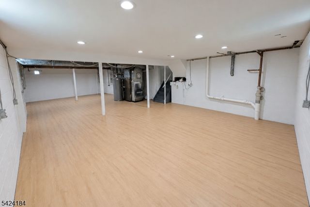 305 Buttfield Dr, Plainfield City, NJ 07060