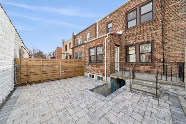 85-55 67Th Road, Rego Park, NY 11374