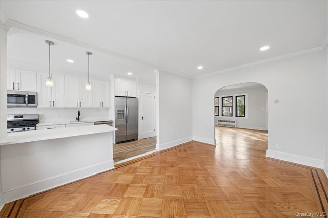 85-55 67Th Road, Rego Park, NY 11374