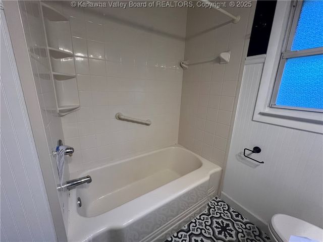 130 Moran Avenue, Dunbar, WV 25064