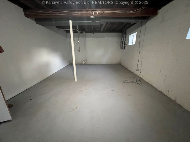 130 Moran Avenue, Dunbar, WV 25064