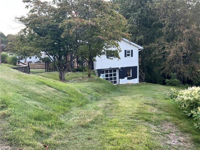 130 Moran Avenue, Dunbar, WV 25064