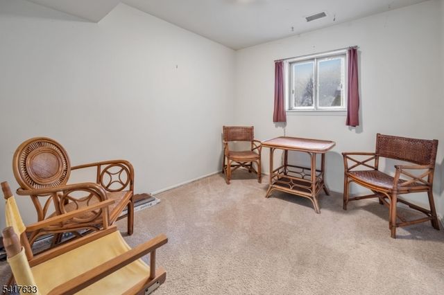 10 Falcon Rd, Mount Olive Twp., NJ 07836