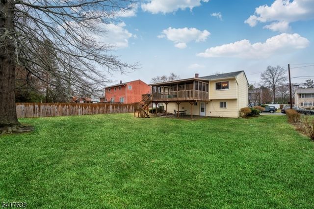 10 Falcon Rd, Mount Olive Twp., NJ 07836