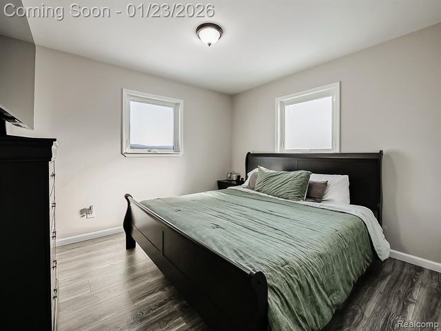 8170 Gerald Avenue, Warren, MI 48093