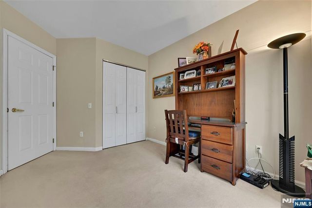 189 Forest 112, Paramus, NJ 07652