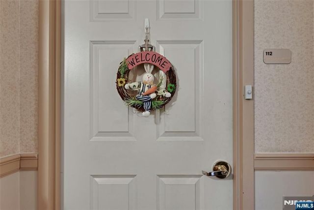 189 Forest 112, Paramus, NJ 07652