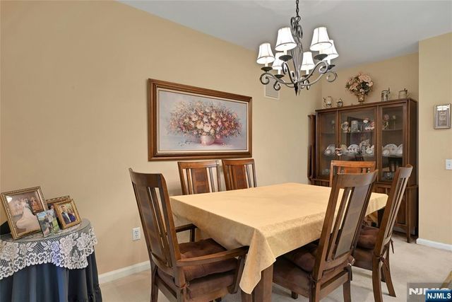 189 Forest 112, Paramus, NJ 07652