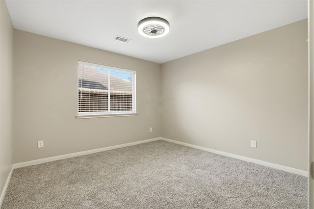 4015 Lakepointe Forest Drive, Seabrook, TX 77586