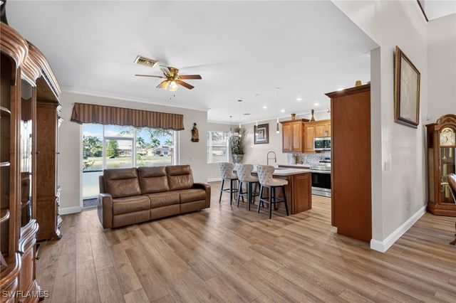 1541 Birdie DR, Naples, FL 34120