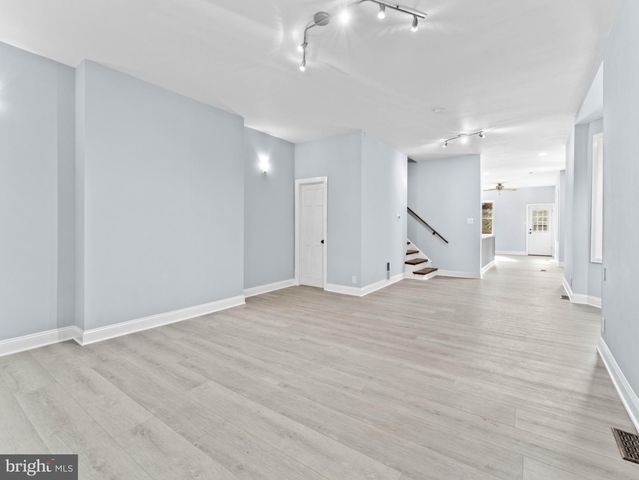 4924 HAZEL AVE, Philadelphia, PA 19143