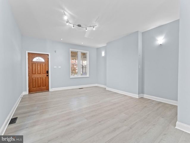 4924 HAZEL AVE, Philadelphia, PA 19143