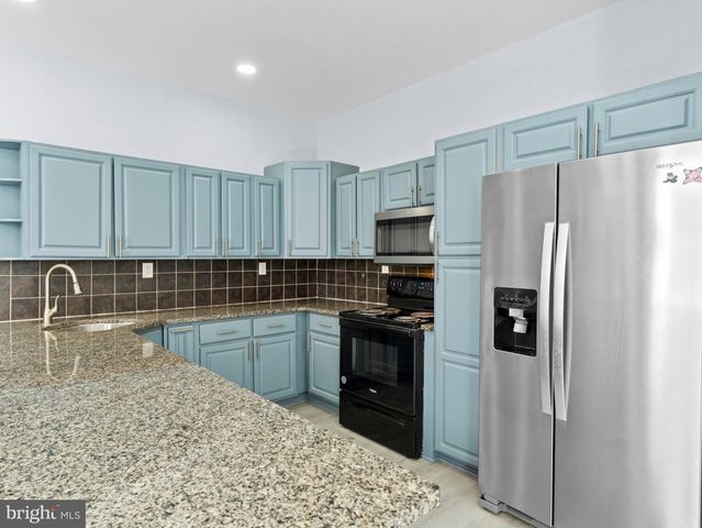 4924 HAZEL AVE, Philadelphia, PA 19143