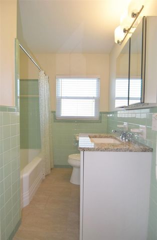 606 12TH AVENUE NE 2, St Petersburg, FL 33701