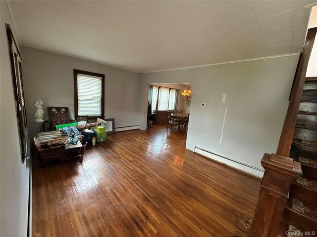 10 Reservoir Avenue, Port Jervis, NY 12771