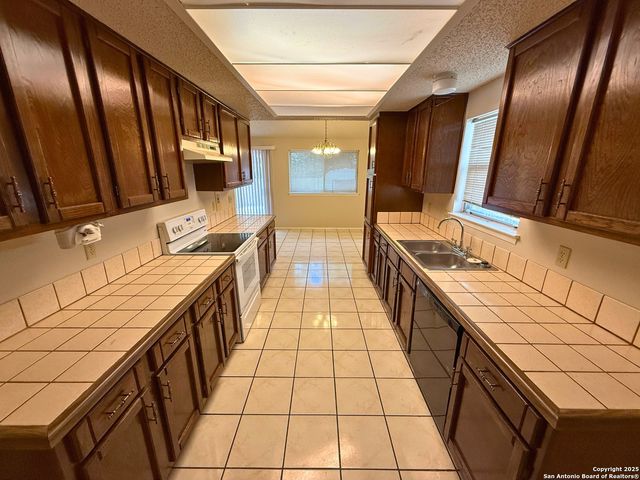 5127 Timber Trace, San Antonio, TX 78250