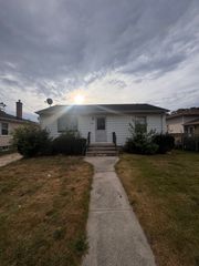 18748 Wentworth Avenue, Lansing, IL 60438