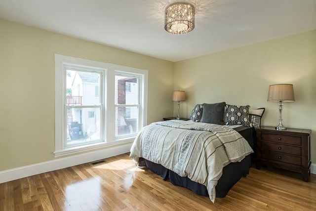 10 Nantasket Ave 1, Boston, MA 02135