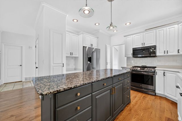 14757 S BREWSTER DR, Draper, UT 84020