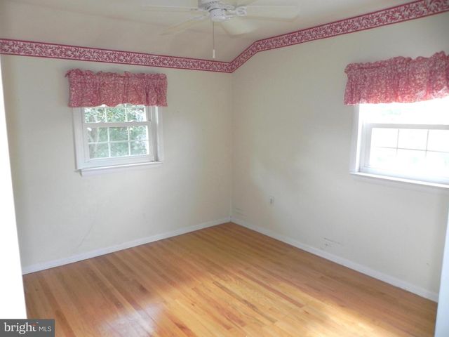 717 FISKE LN, Newark, DE 19711
