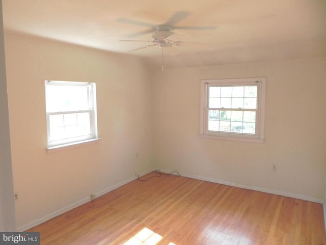 717 FISKE LN, Newark, DE 19711