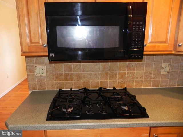 717 FISKE LN, Newark, DE 19711