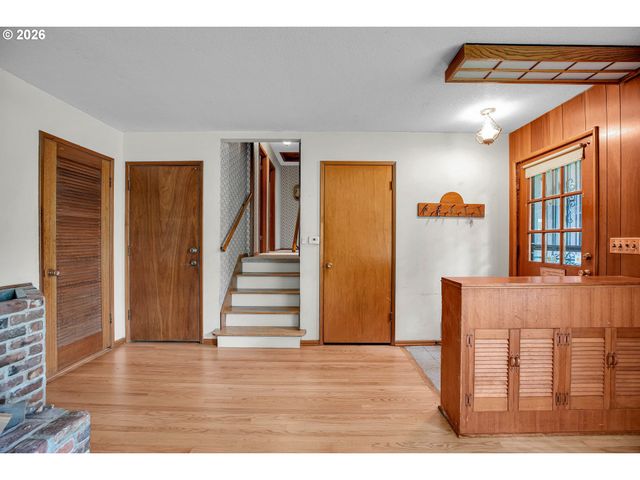 16714 Ne WASCO St, Portland, OR 97230
