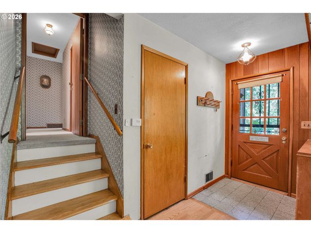 16714 Ne WASCO St, Portland, OR 97230