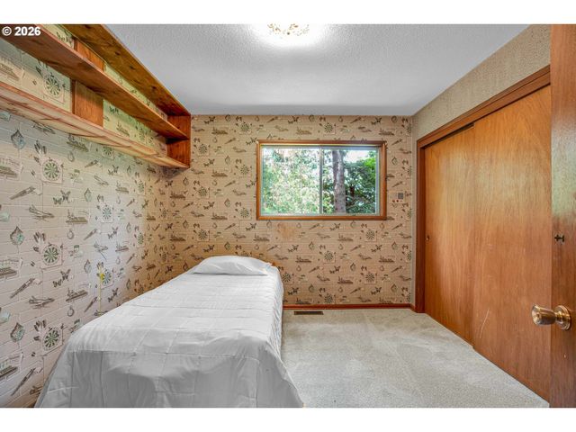 16714 Ne WASCO St, Portland, OR 97230
