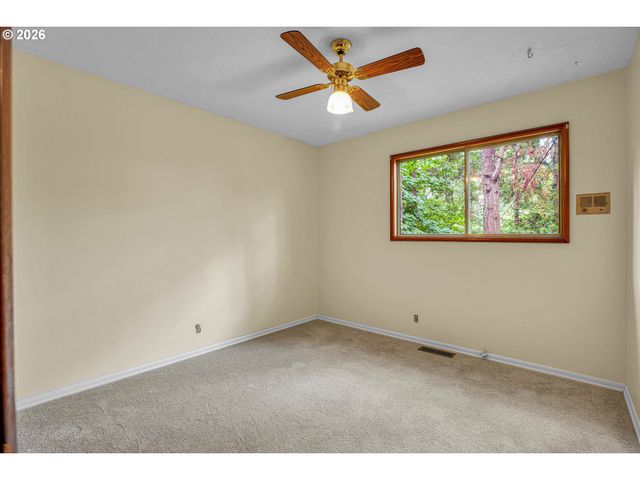 16714 Ne WASCO St, Portland, OR 97230
