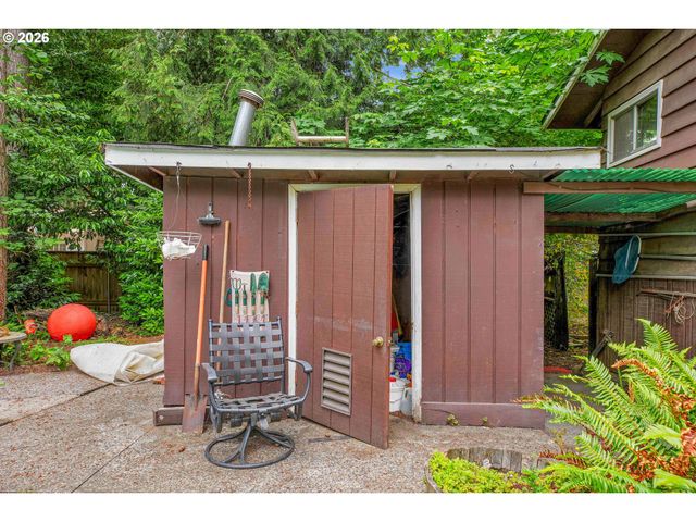 16714 Ne WASCO St, Portland, OR 97230