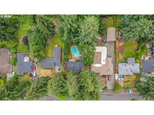16714 Ne WASCO St, Portland, OR 97230