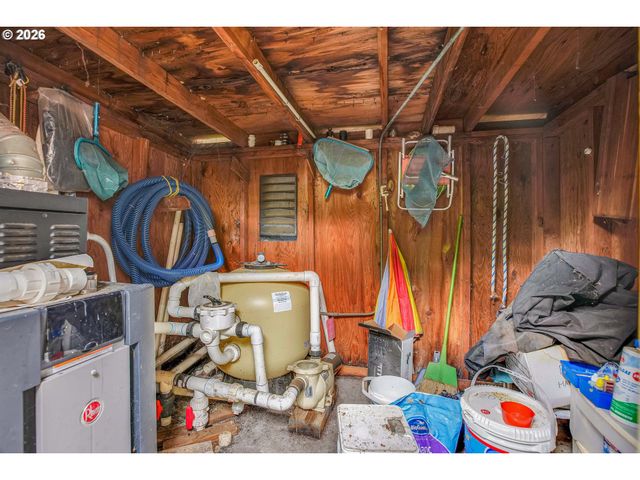 16714 Ne WASCO St, Portland, OR 97230