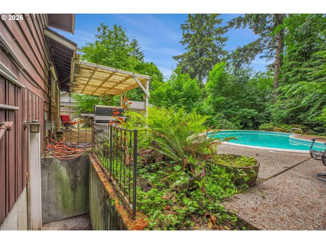 16714 Ne WASCO St, Portland, OR 97230