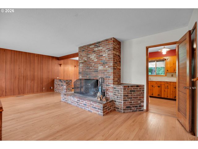 16714 Ne WASCO St, Portland, OR 97230