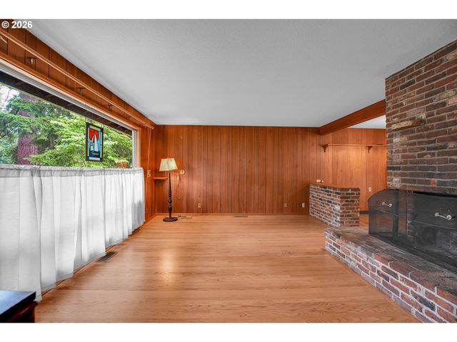 16714 Ne WASCO St, Portland, OR 97230
