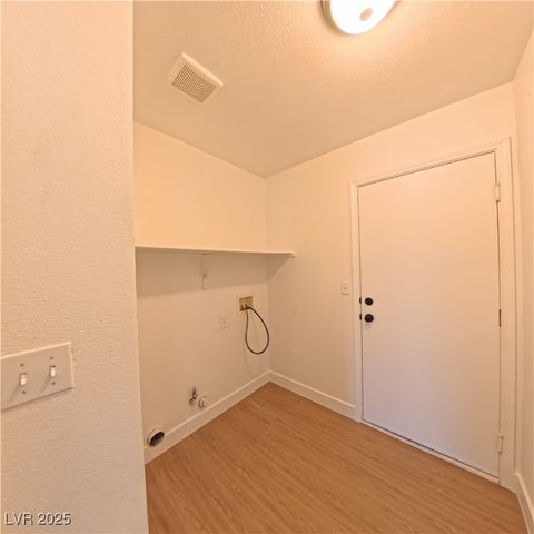 5236 Shasta Daisy Street, North Las Vegas, NV 89031