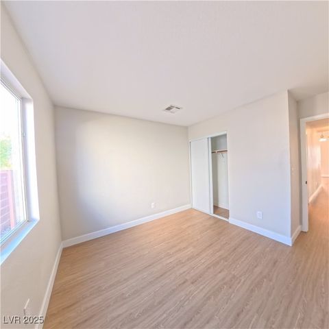 5236 Shasta Daisy Street, North Las Vegas, NV 89031