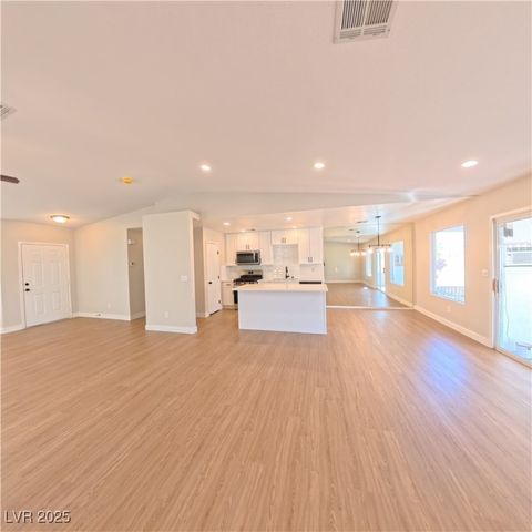 5236 Shasta Daisy Street, North Las Vegas, NV 89031