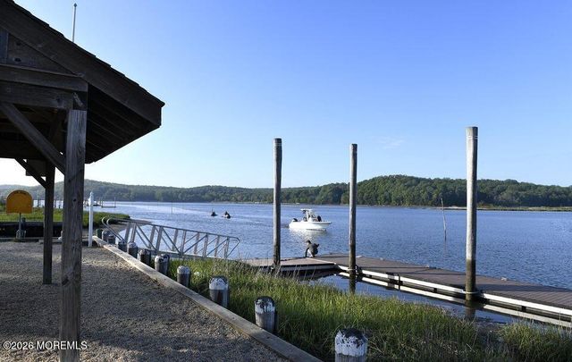 18 Meadowbrook Avenue, Rumson, NJ 07760