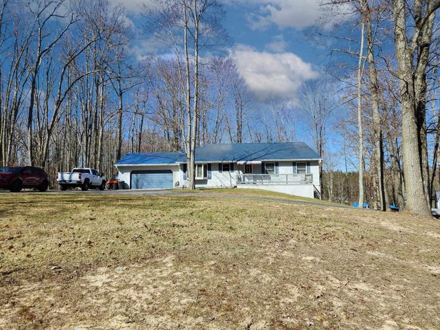 5206 Wolf Lane, Farwell, MI 48622