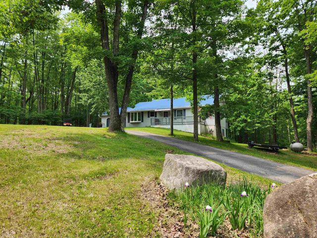 5206 Wolf Lane, Farwell, MI 48622