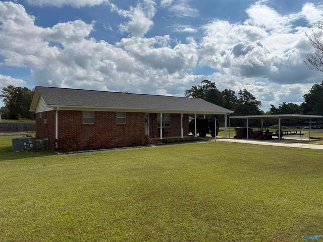 106 Sanders Road, Hartselle, AL 35640
