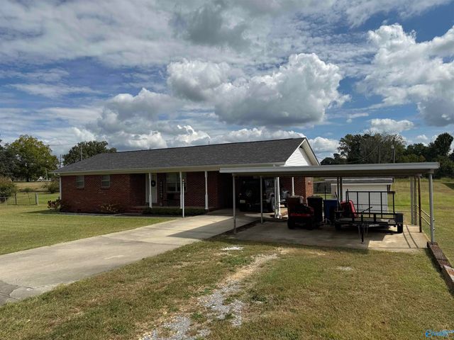 106 Sanders Road, Hartselle, AL 35640