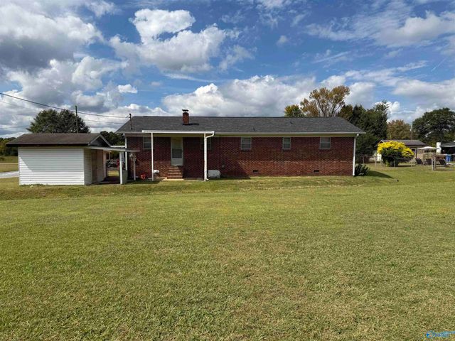 106 Sanders Road, Hartselle, AL 35640