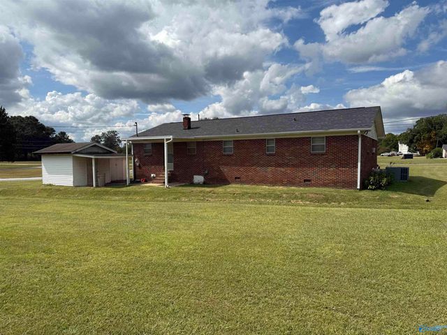 106 Sanders Road, Hartselle, AL 35640
