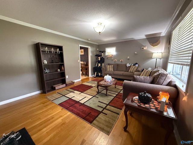 106 Sanders Road, Hartselle, AL 35640