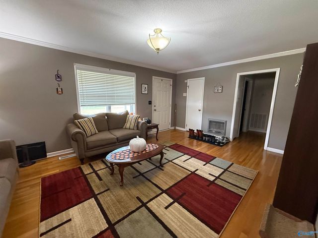 106 Sanders Road, Hartselle, AL 35640