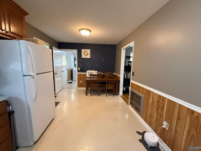 106 Sanders Road, Hartselle, AL 35640