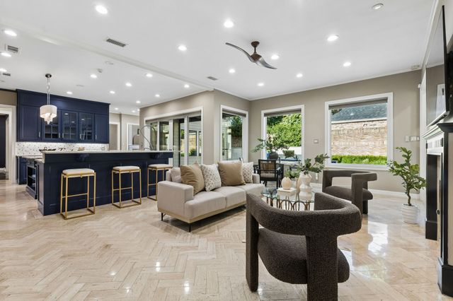 7212 Helsem Bend, Dallas, TX 75230